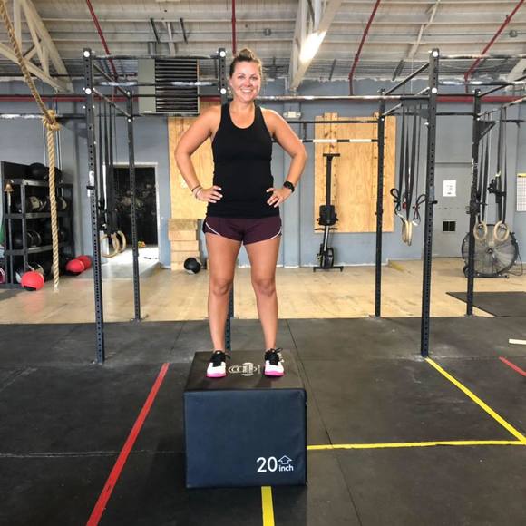 Meet your Posher, Kari - Picture 1 of 2